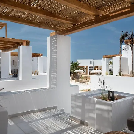 Kosmitis & * Naousa (Paros)