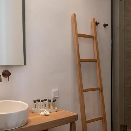 Kosmitis & 나오우사