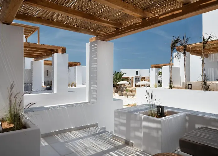 Kosmitis & * Naousa (Paros)